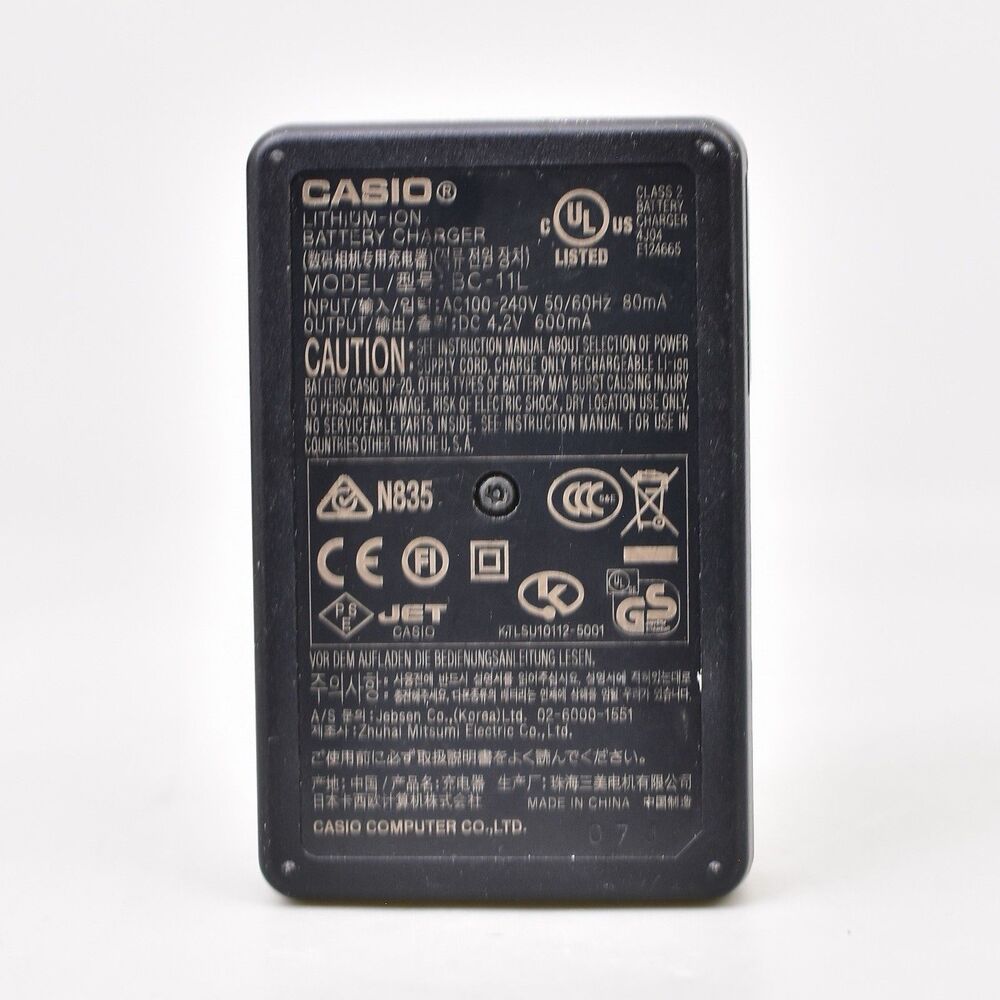 oem genuine casio BC-11L battery charger no cable - Picture 2 of 3